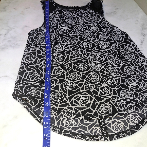 Lululemon Tank Top - Picture 2 of 7